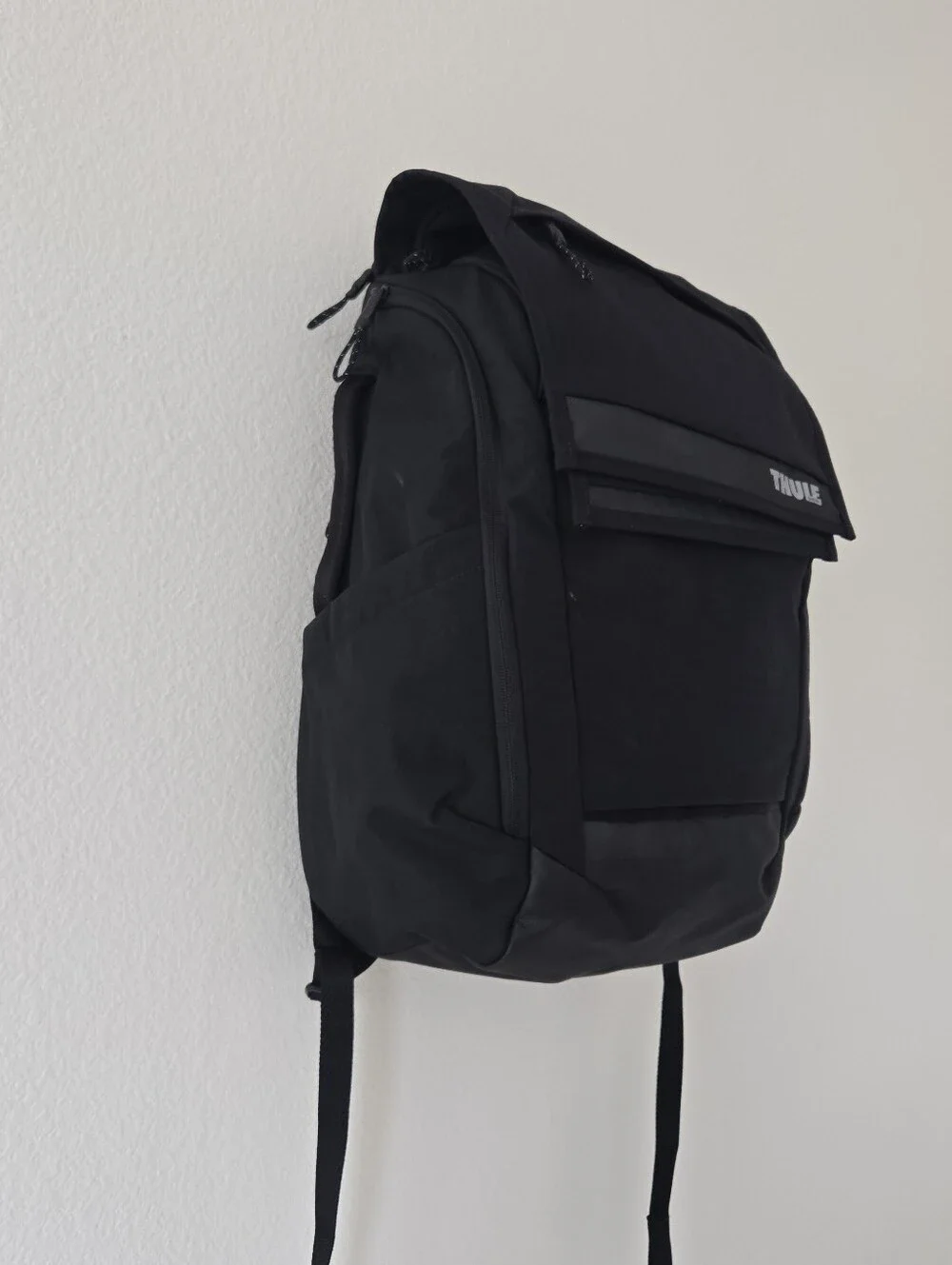 Thule Paramount 27L Backpack Black Laptop Compartment Water-resistant Nylon